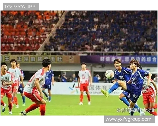 武汉超级球星足球赛倒钩精彩瞬间引发热议球迷疯狂点赞